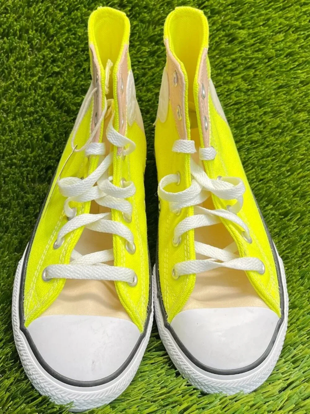 Converse Chuck Taylor All Star Boys Size 3Y Yellow White Athletic Shoes Sneakers